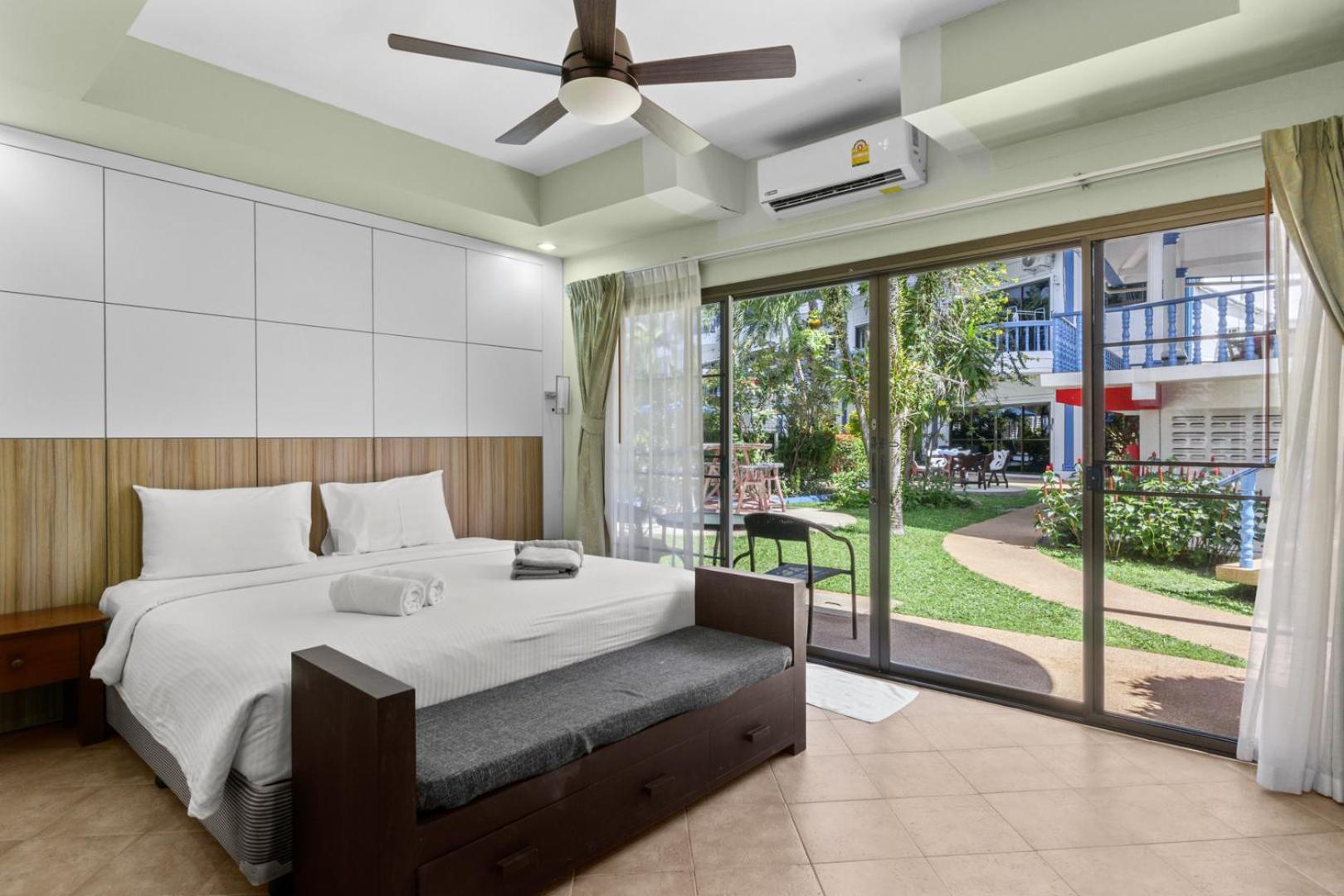 The Club Residence Pantai Kamala Bagian luar foto